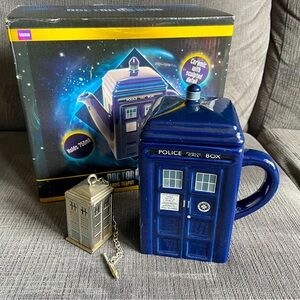 Doctor Who teapot, mug, tea strainer